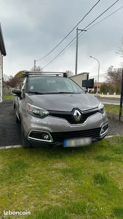Renault Captur 2017 photo 2