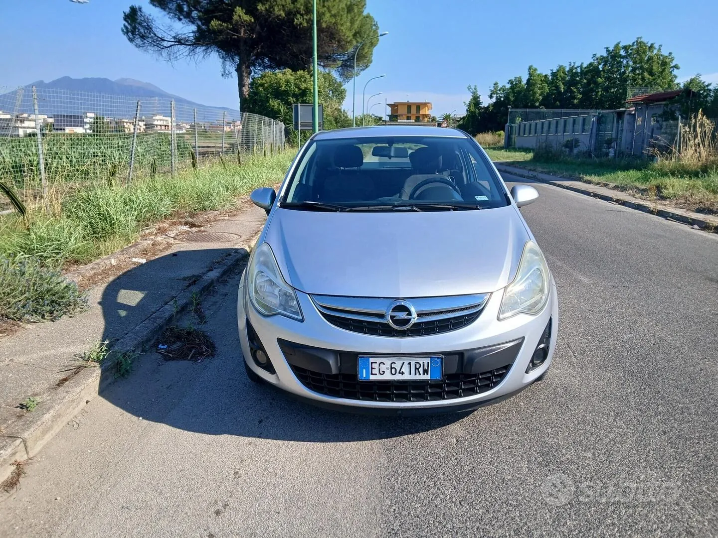 Opel Corsa 2011 photo 3