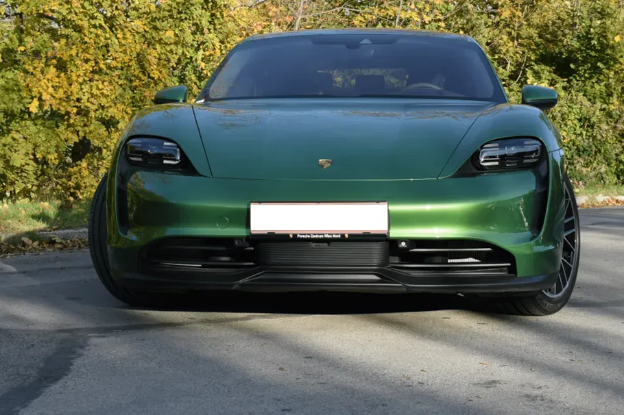 Porsche Taycan 2021 photo 2