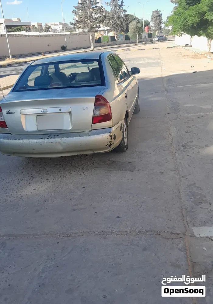 Hyundai Verna 2001 photo 4