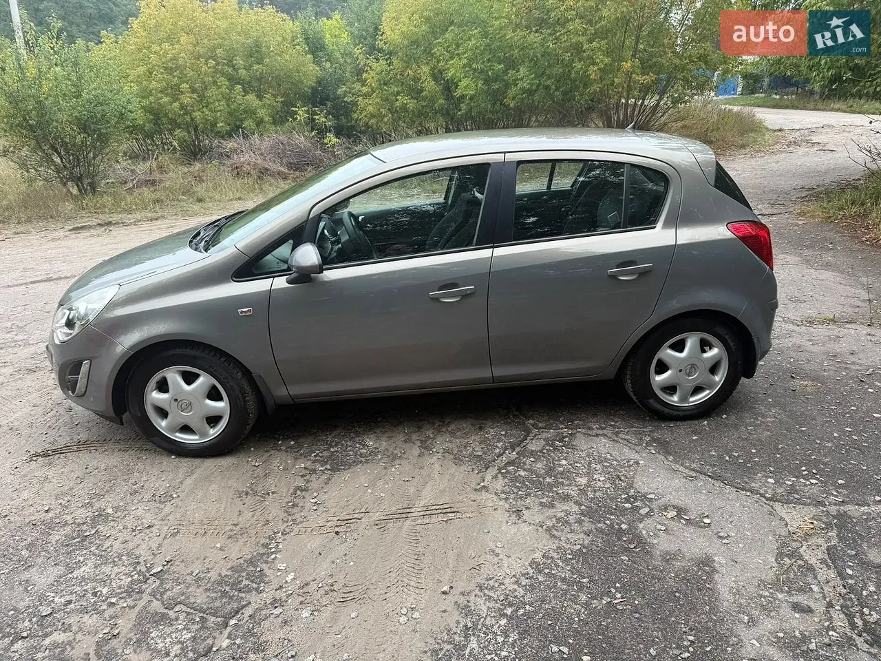 Opel Corsa 2013 photo 4