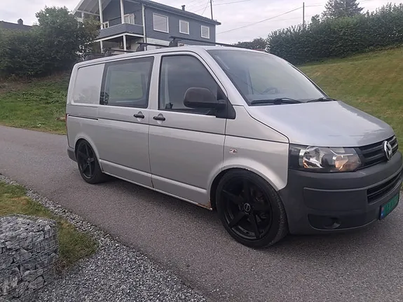 Volkswagen Transporter 2011 photo 2