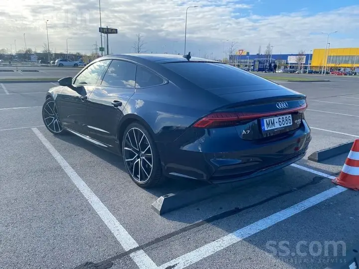 Audi A7 2018 photo 2