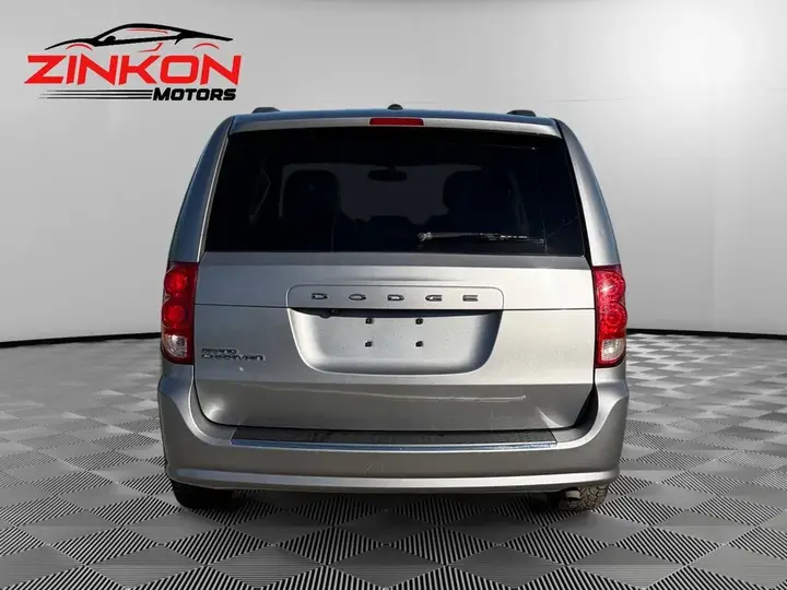 Dodge Grand Caravan 2017 photo 4