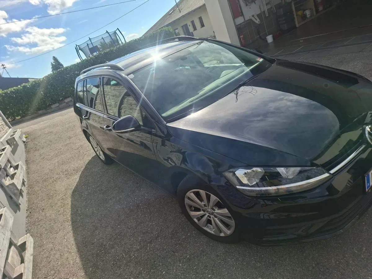Volkswagen Golf 2019 photo 2
