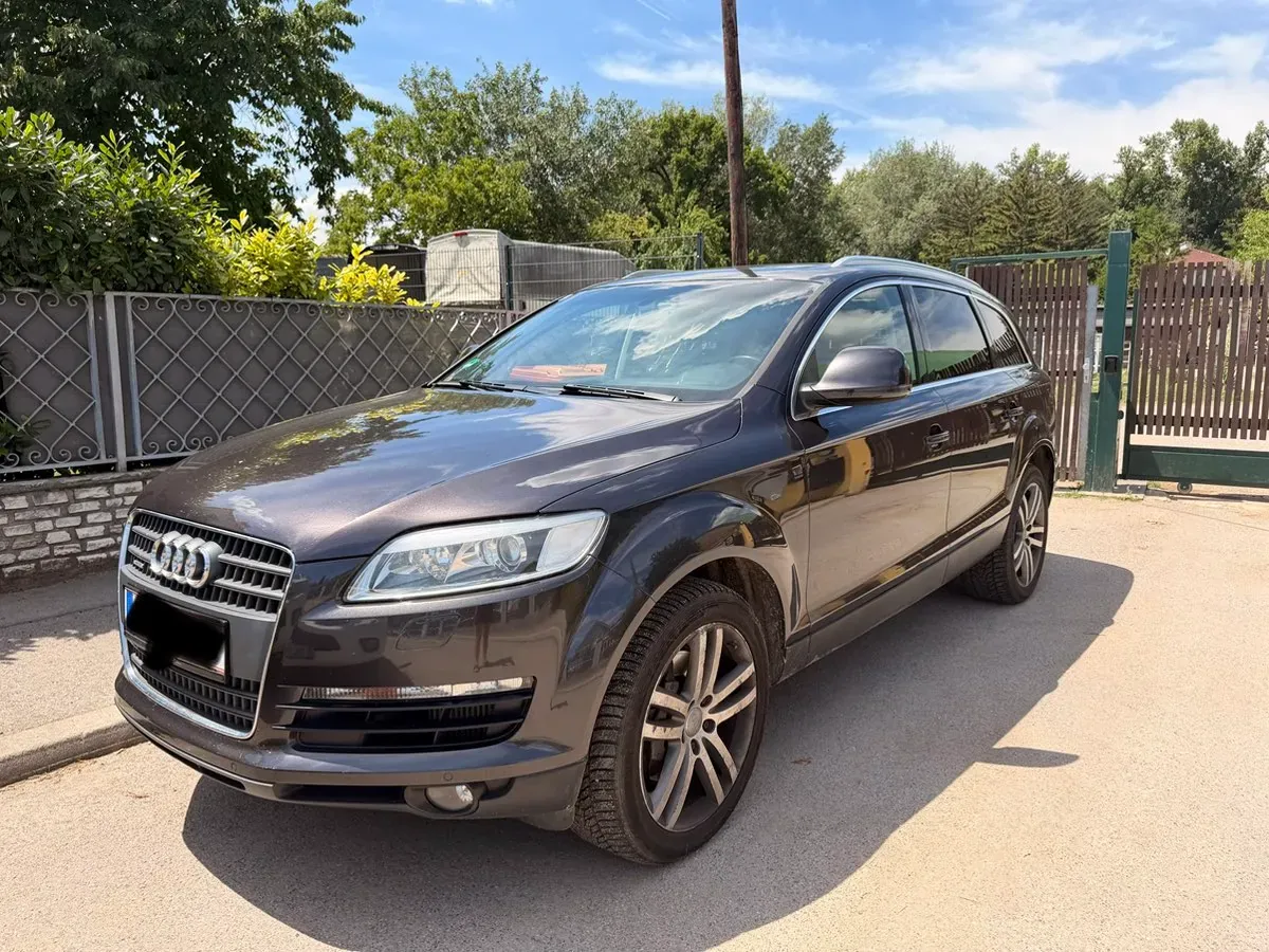 Audi Q7 2006 photo 2