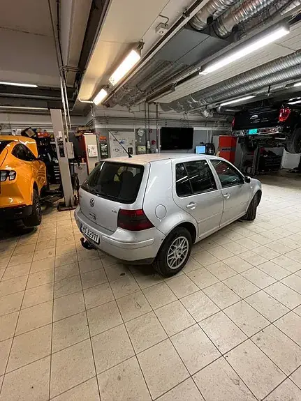 Volkswagen Golf 4 2002 photo 2