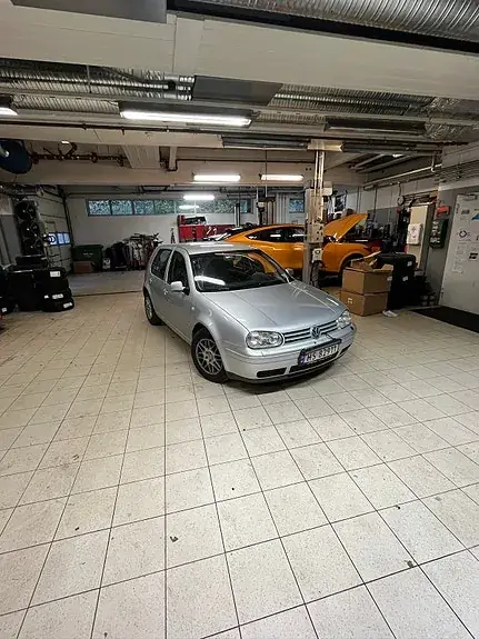 Volkswagen Golf 4