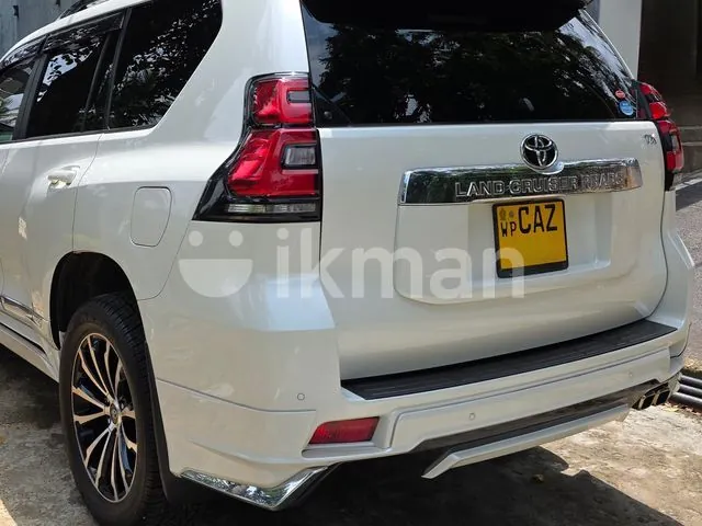 Toyota Land Cruiser Prado 2017 photo 3
