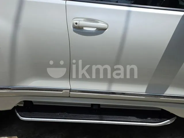 Toyota Land Cruiser Prado 2017 photo 4