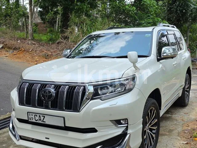 Toyota Land Cruiser Prado 2017 photo 2