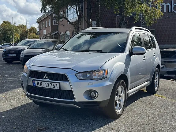 Mitsubishi Outlander 2010 photo 4