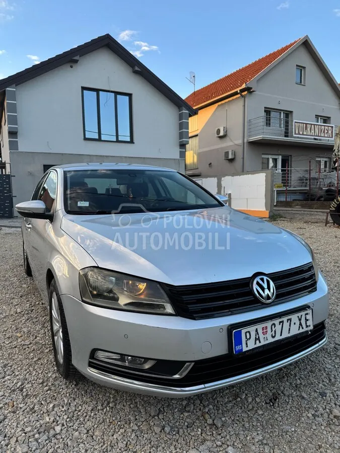 Volkswagen Passat 2012 photo 3