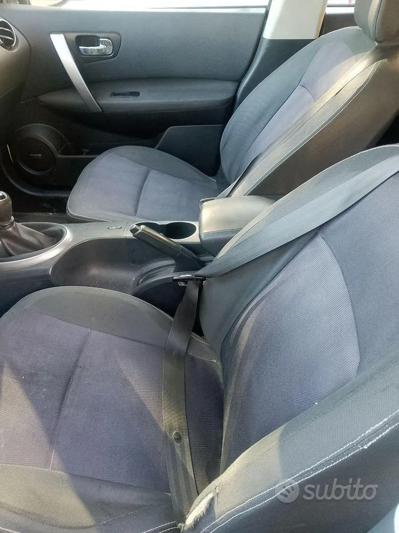 Nissan Qashqai 2009 photo 5
