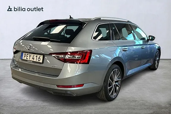 Skoda Superb 2017 photo 5