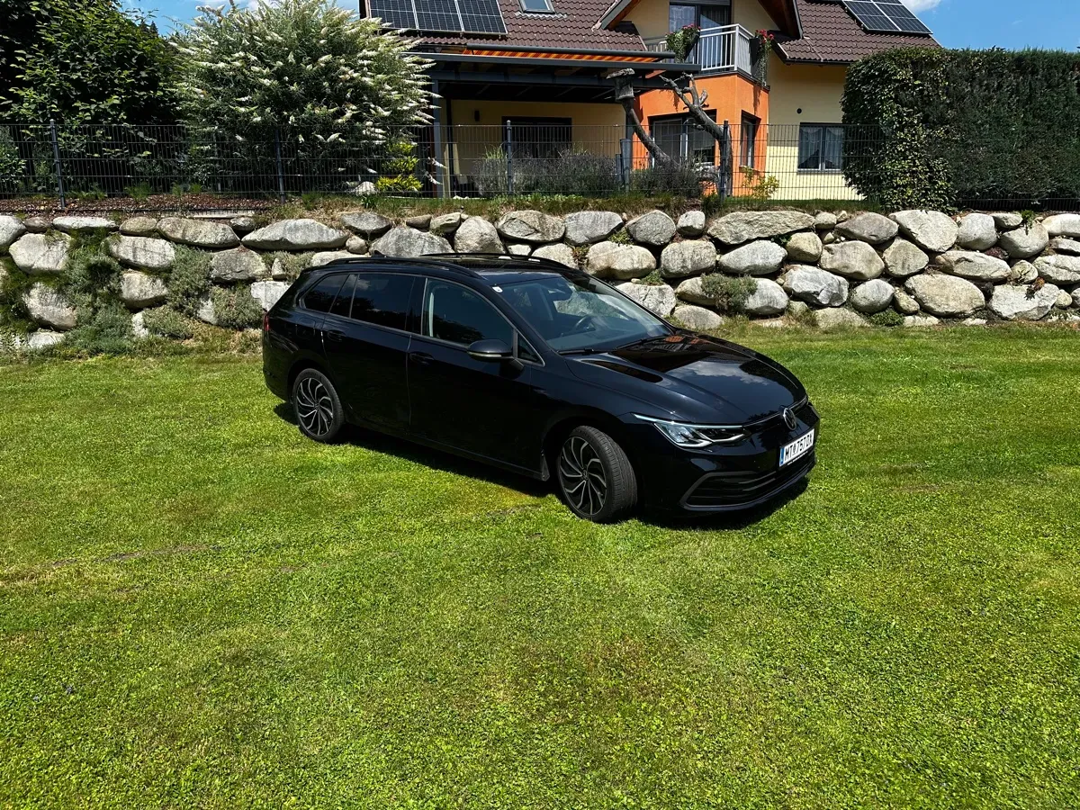 Volkswagen Golf 2021 photo 2