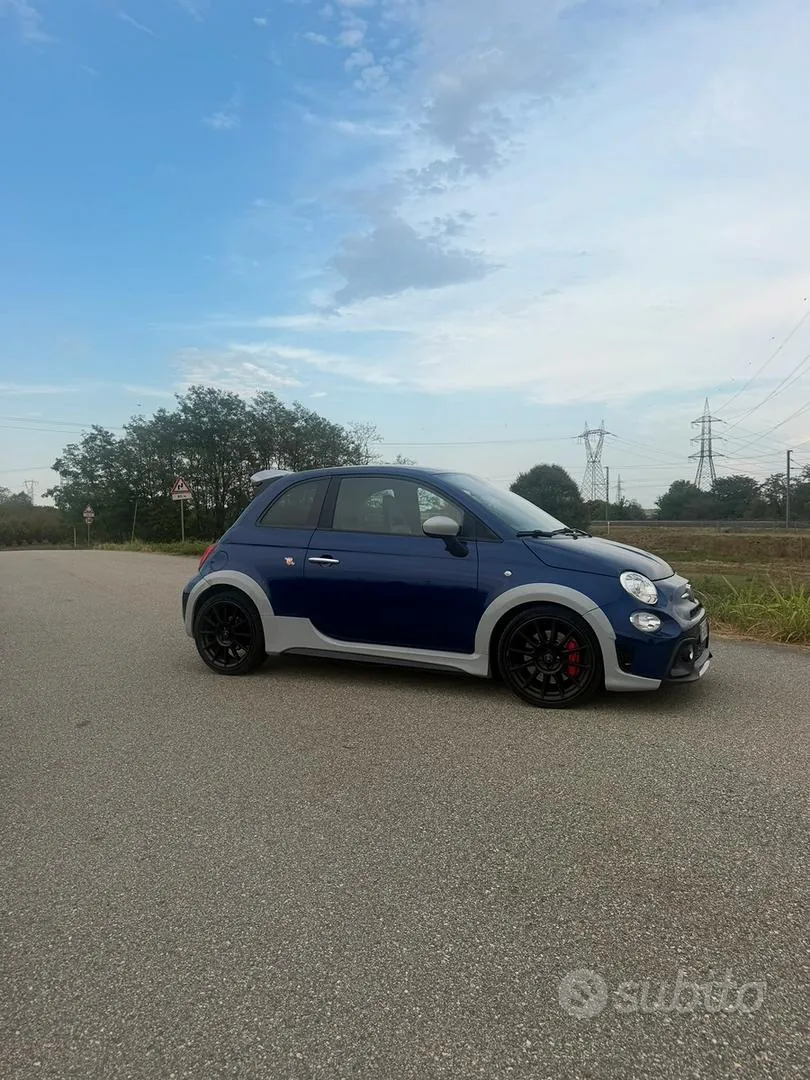 Abarth 500 2017 photo 2