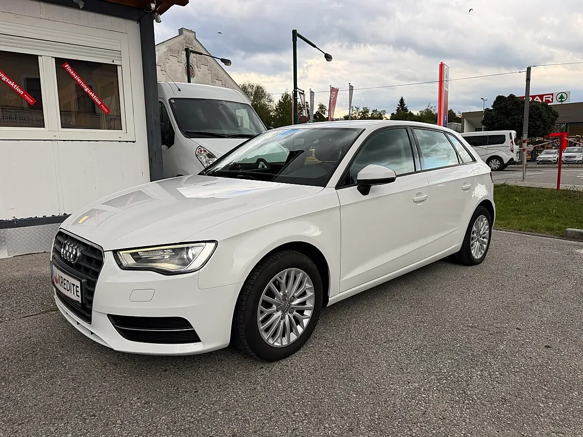 Audi A3 2015 photo 2