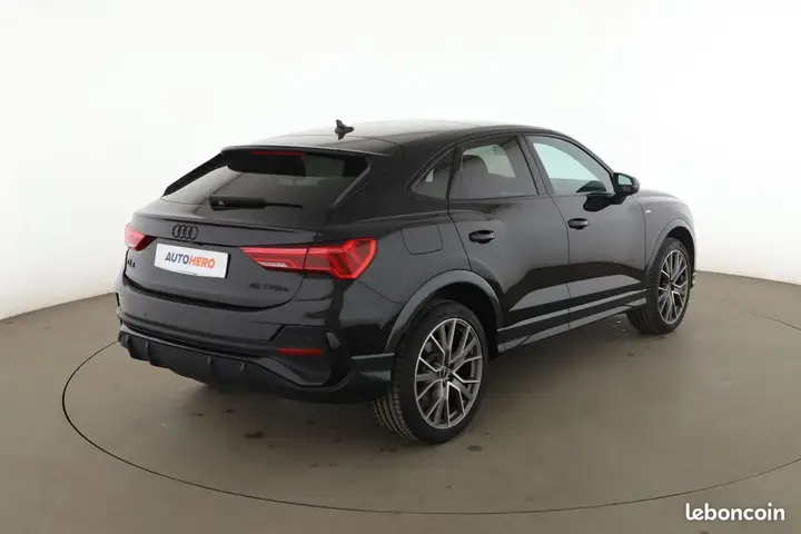Audi Q3 2023 photo 3
