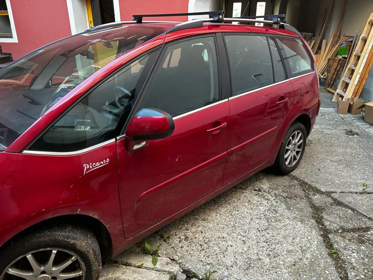 Citroen C4 Picasso 2012 photo 3