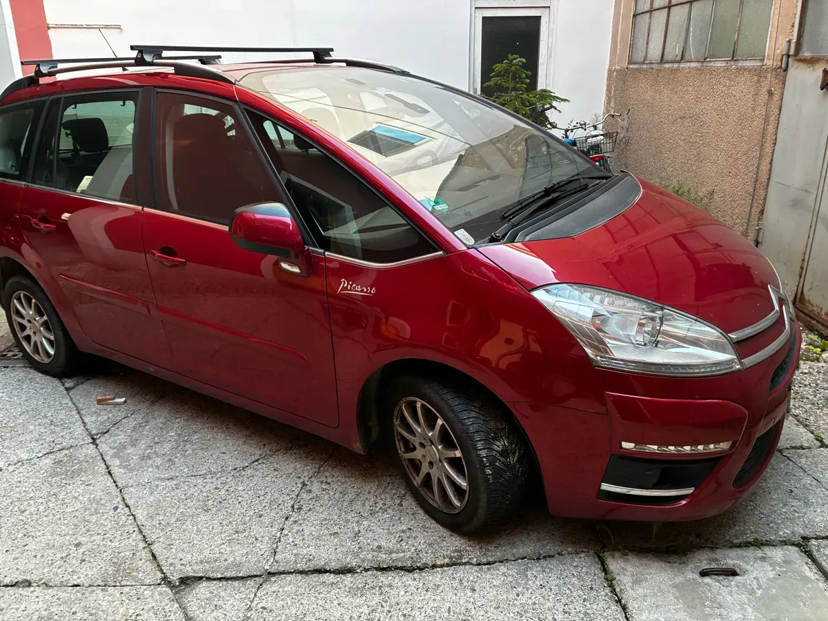 Citroen C4 Picasso 2012 photo 2