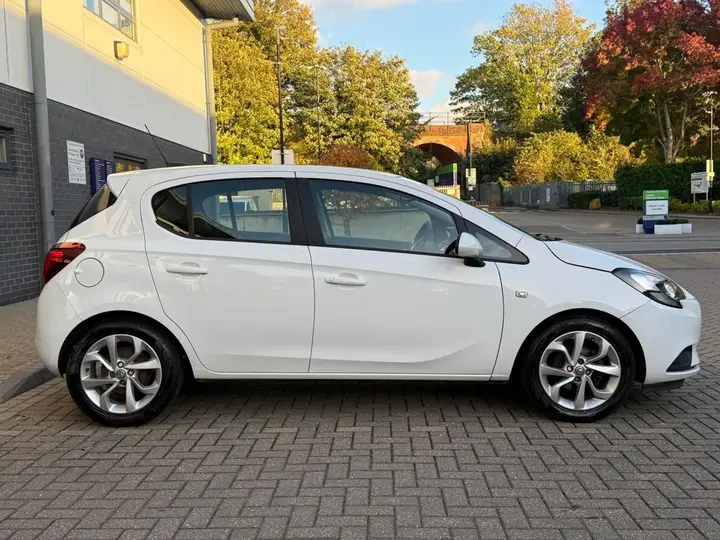 Vauxhall Corsa 2017 photo 2