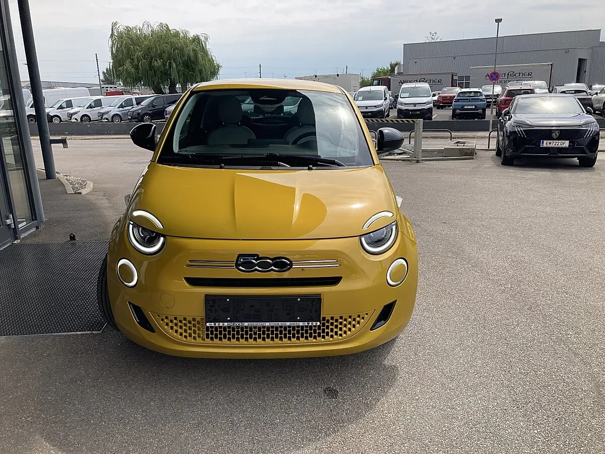 Fiat 500 photo 2
