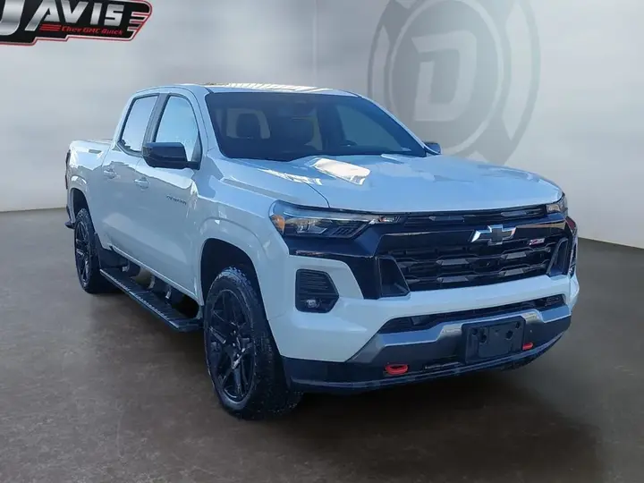 Chevrolet Colorado 2025 photo 2