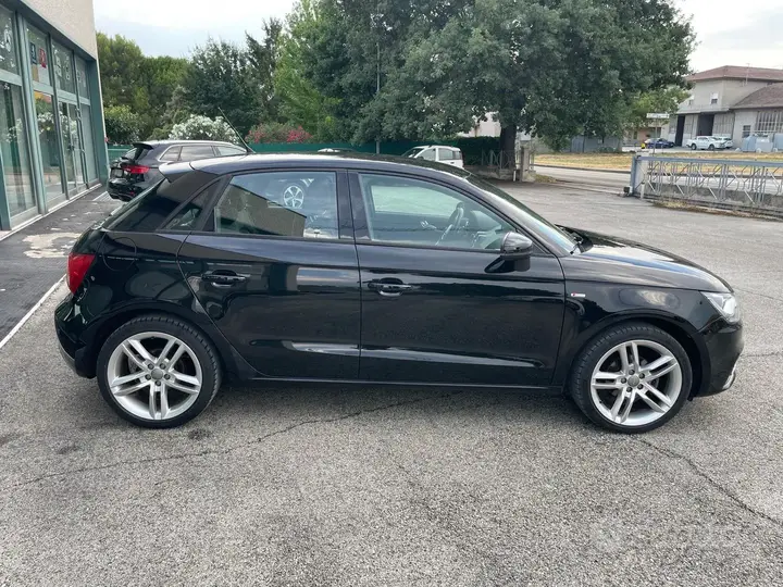 Audi A1 2014 photo 4