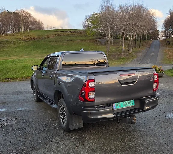 Toyota Hilux 2024 photo 5
