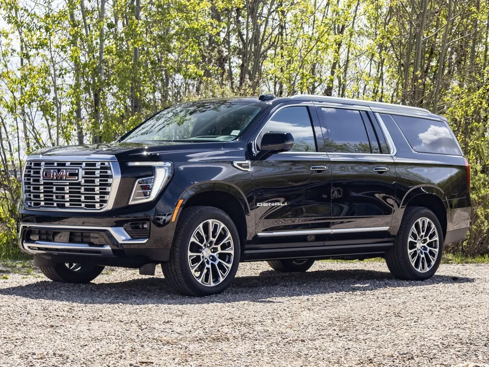 GMC Yukon Xl 2025 photo 3