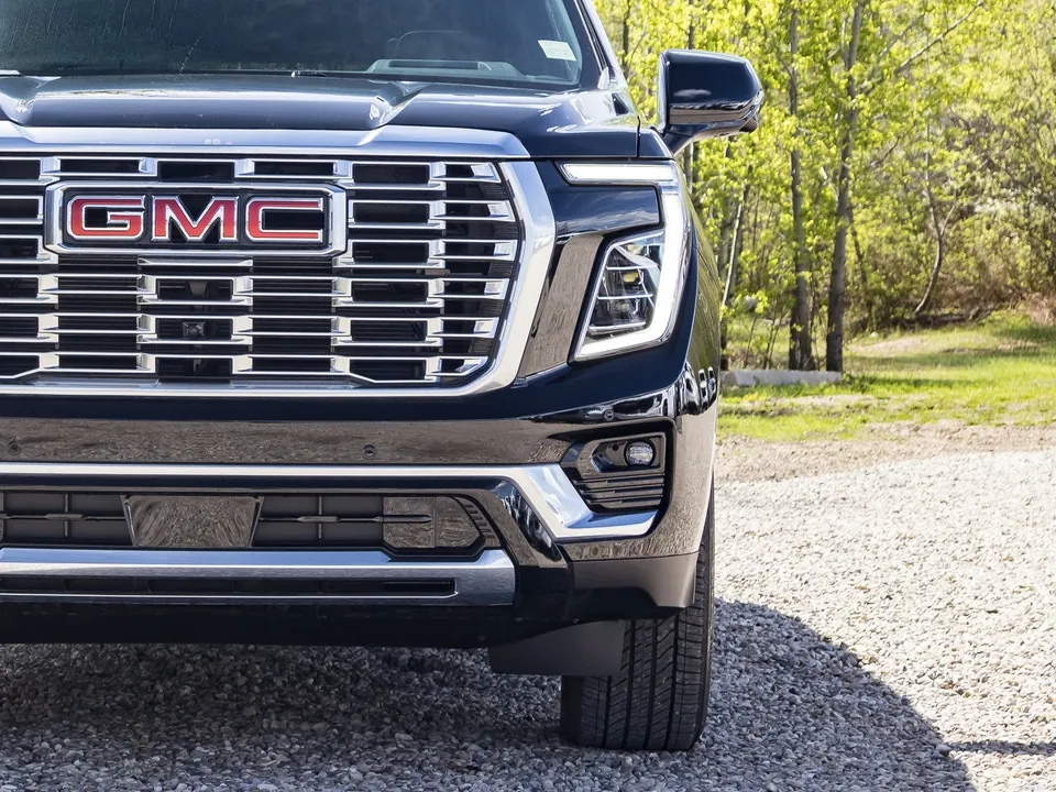 GMC Yukon Xl 2025 photo 4