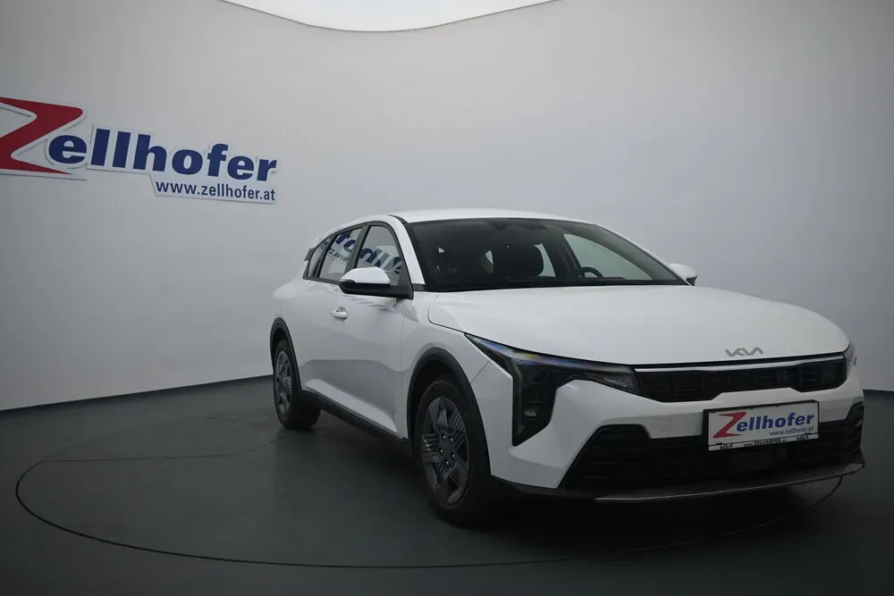Kia K4 photo 3