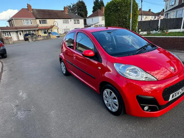 Peugeot 107 2014 photo 2