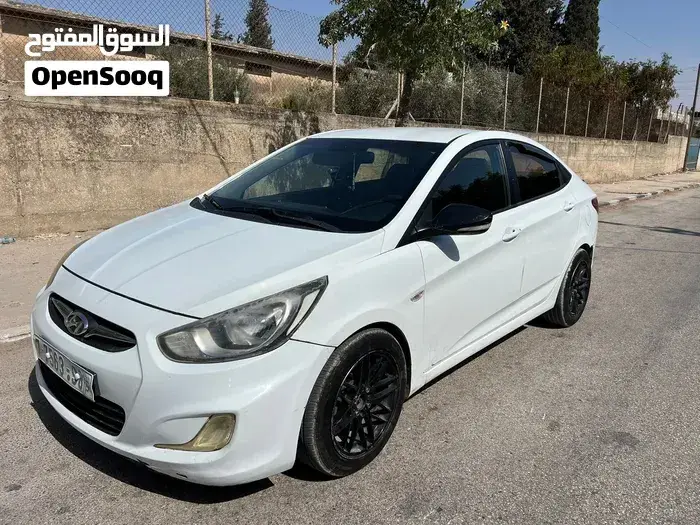 Hyundai Accent 2014 photo 5