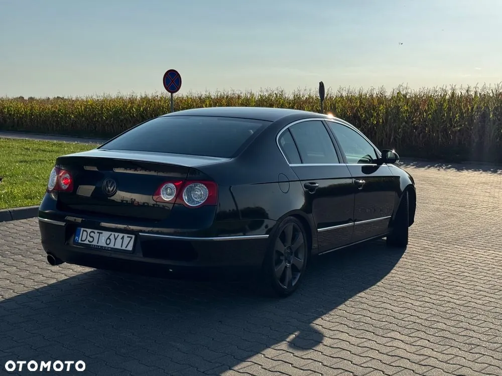 Volkswagen Passat 2010 photo 3