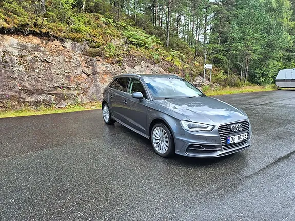 Audi A3 2016 photo 2