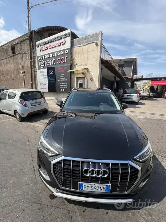 Audi Q3 2019 photo 2
