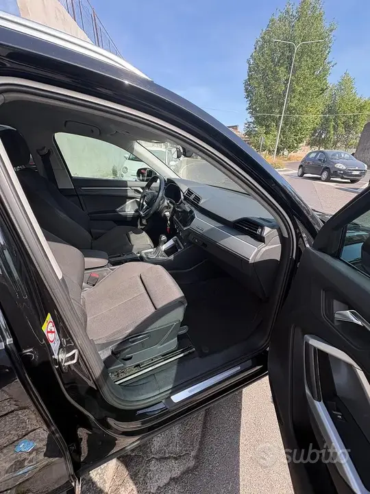 Audi Q3 2019 photo 4