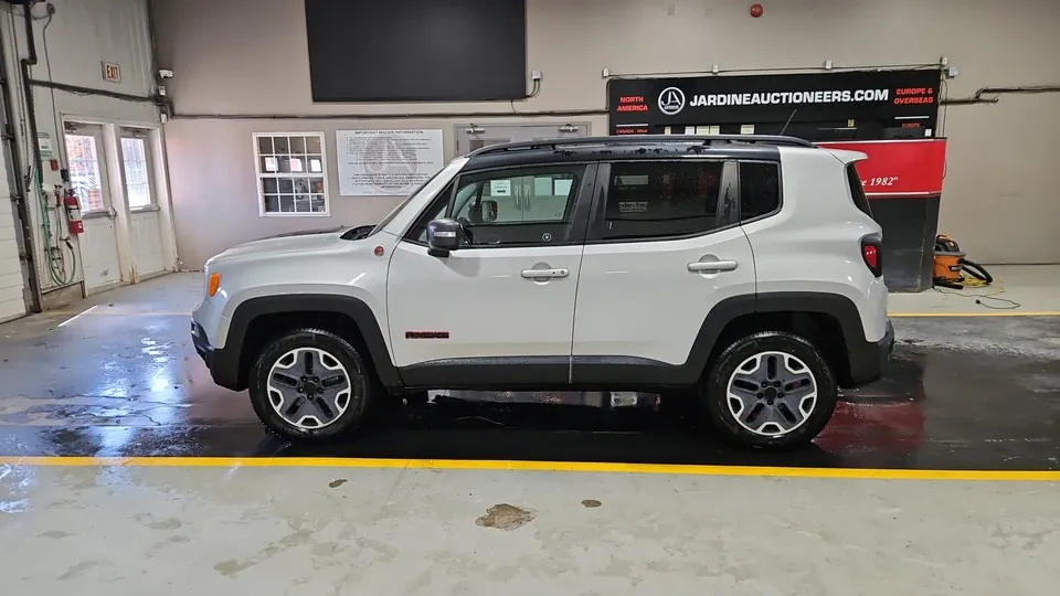 Jeep Renegade 2016 photo 2