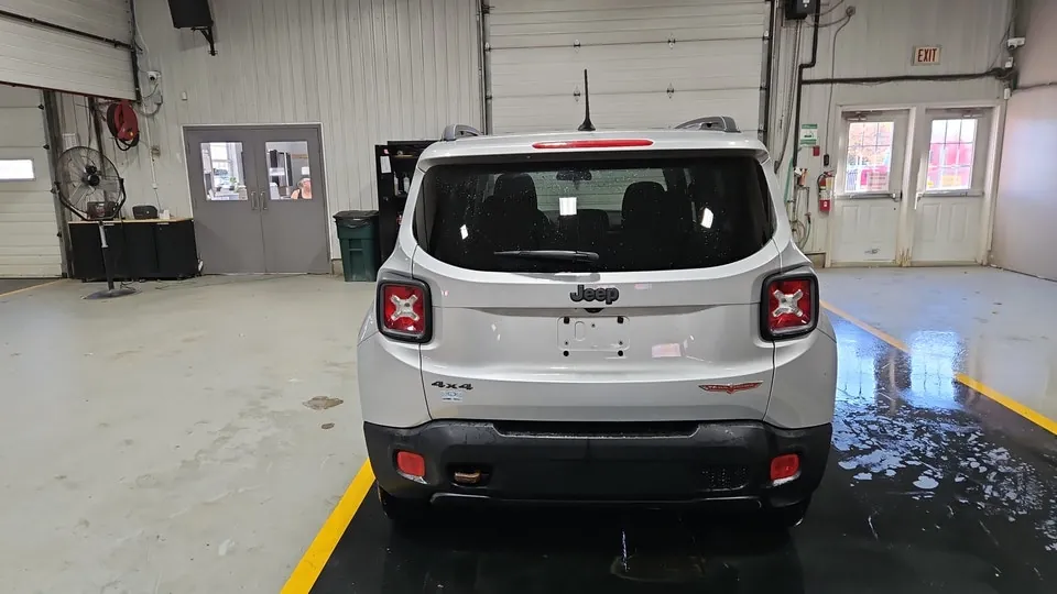 Jeep Renegade 2016 photo 4