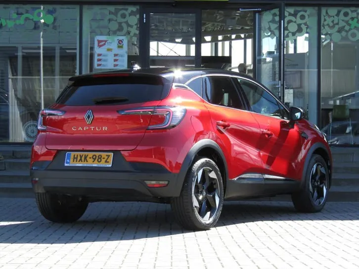 Renault Captur 2025 photo 2