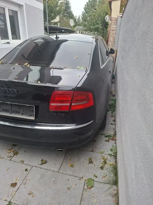 Audi A8 2009 photo 3
