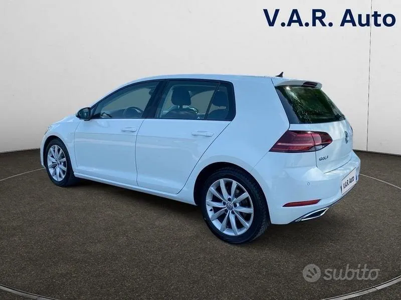 Volkswagen Golf 2017 photo 2