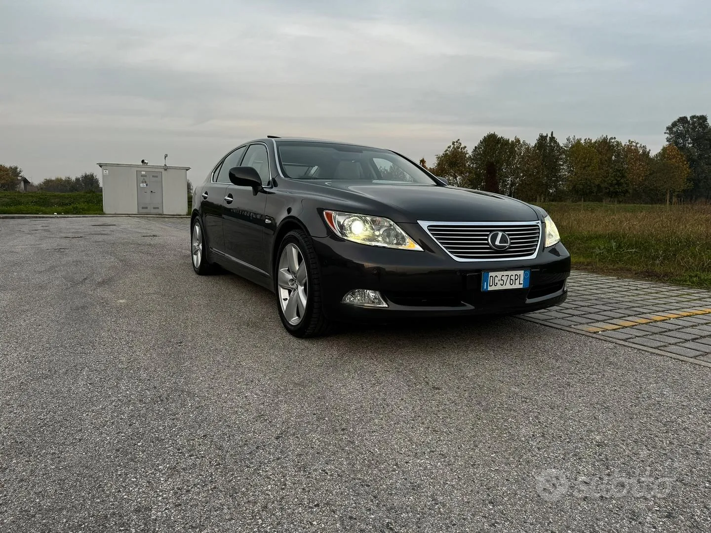 Lexus Ls 2007 photo 2