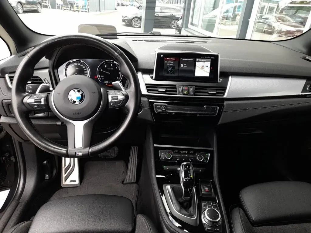 BMW 2 Series 2021 photo 3