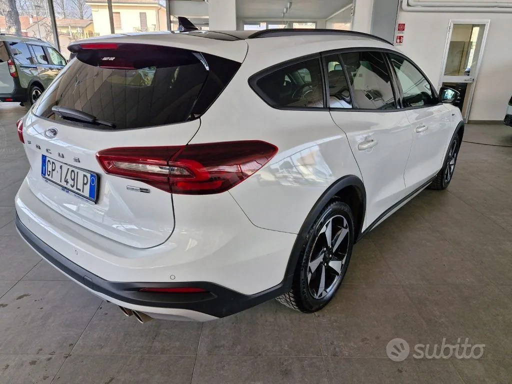 Ford Focus 2023 photo 5