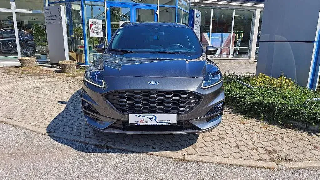 Ford Kuga 2023 photo 2