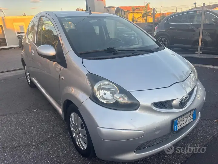 Toyota Aygo 2006 photo 2