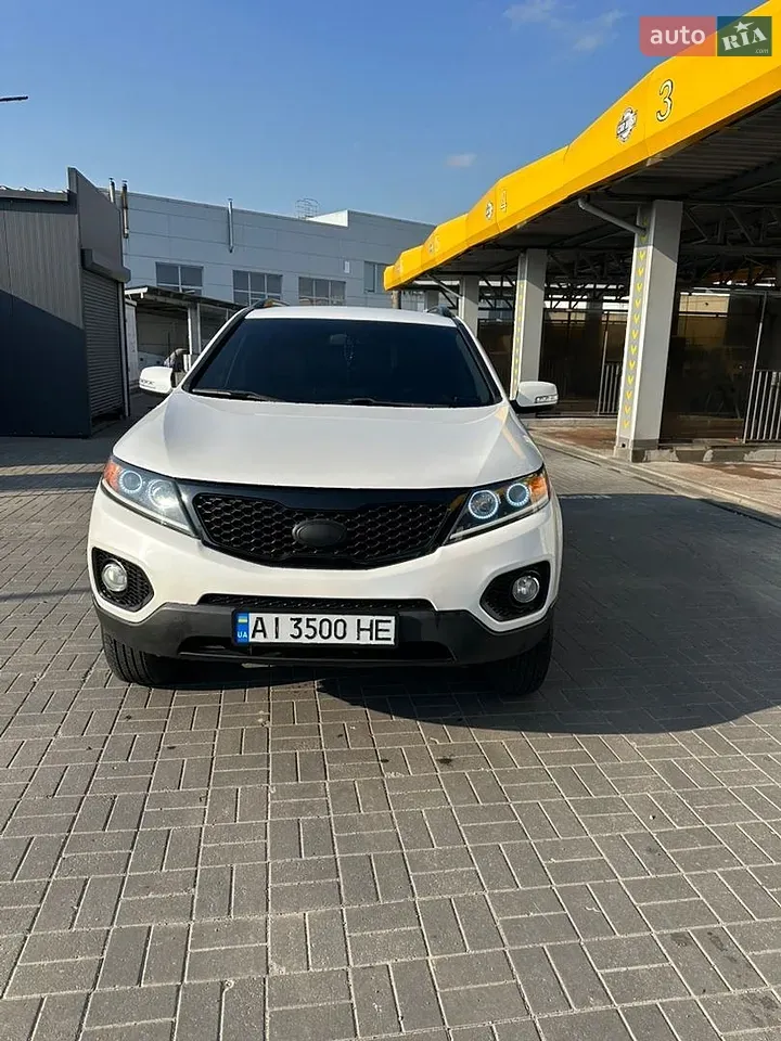 Kia Sorento 2010 photo 2